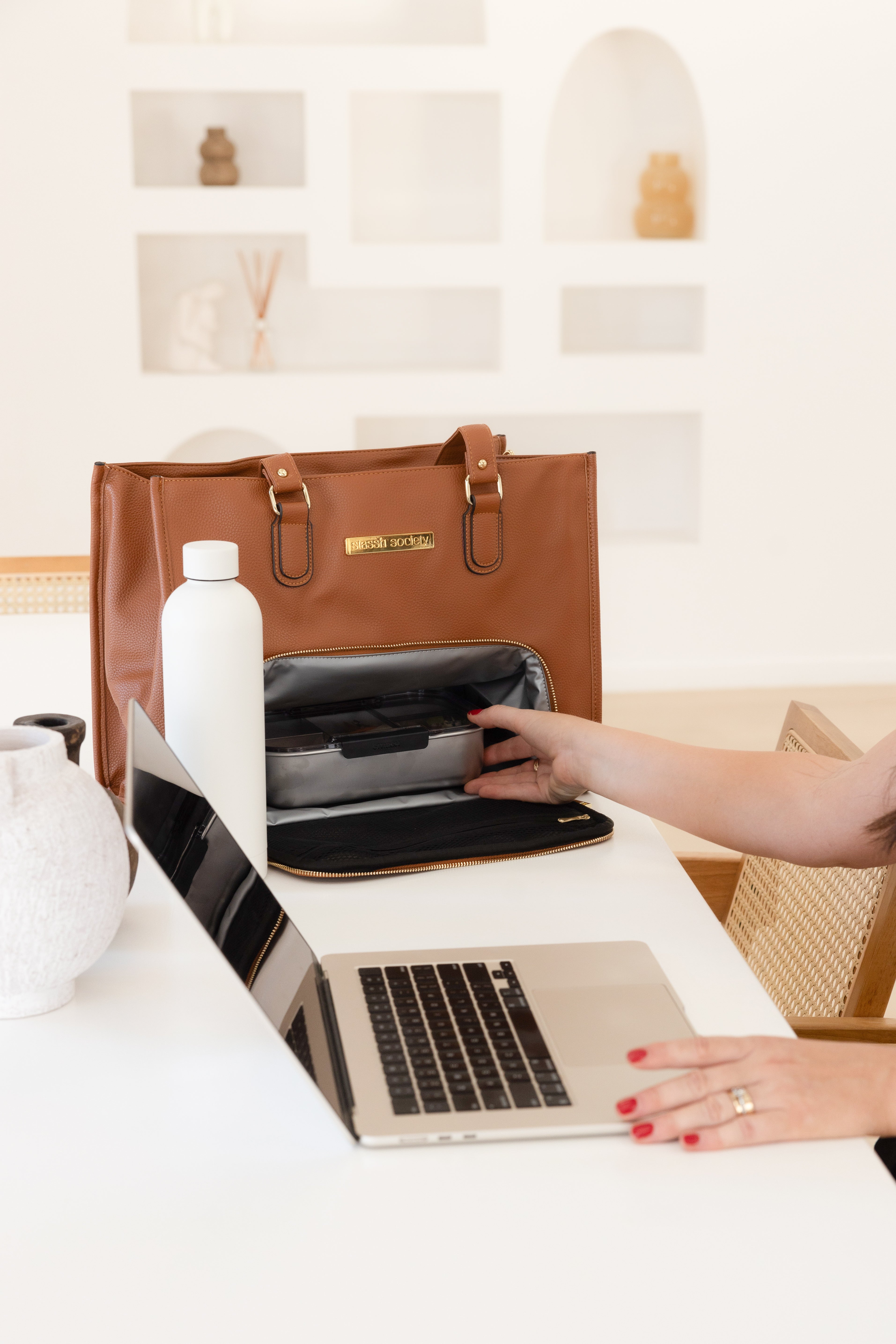 The Daily Tote - Brown